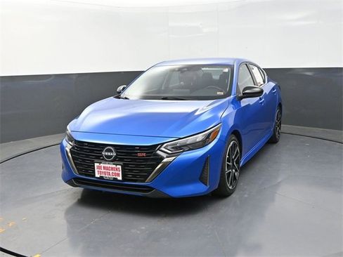 Used 2024 Nissan Sentra SR image 4