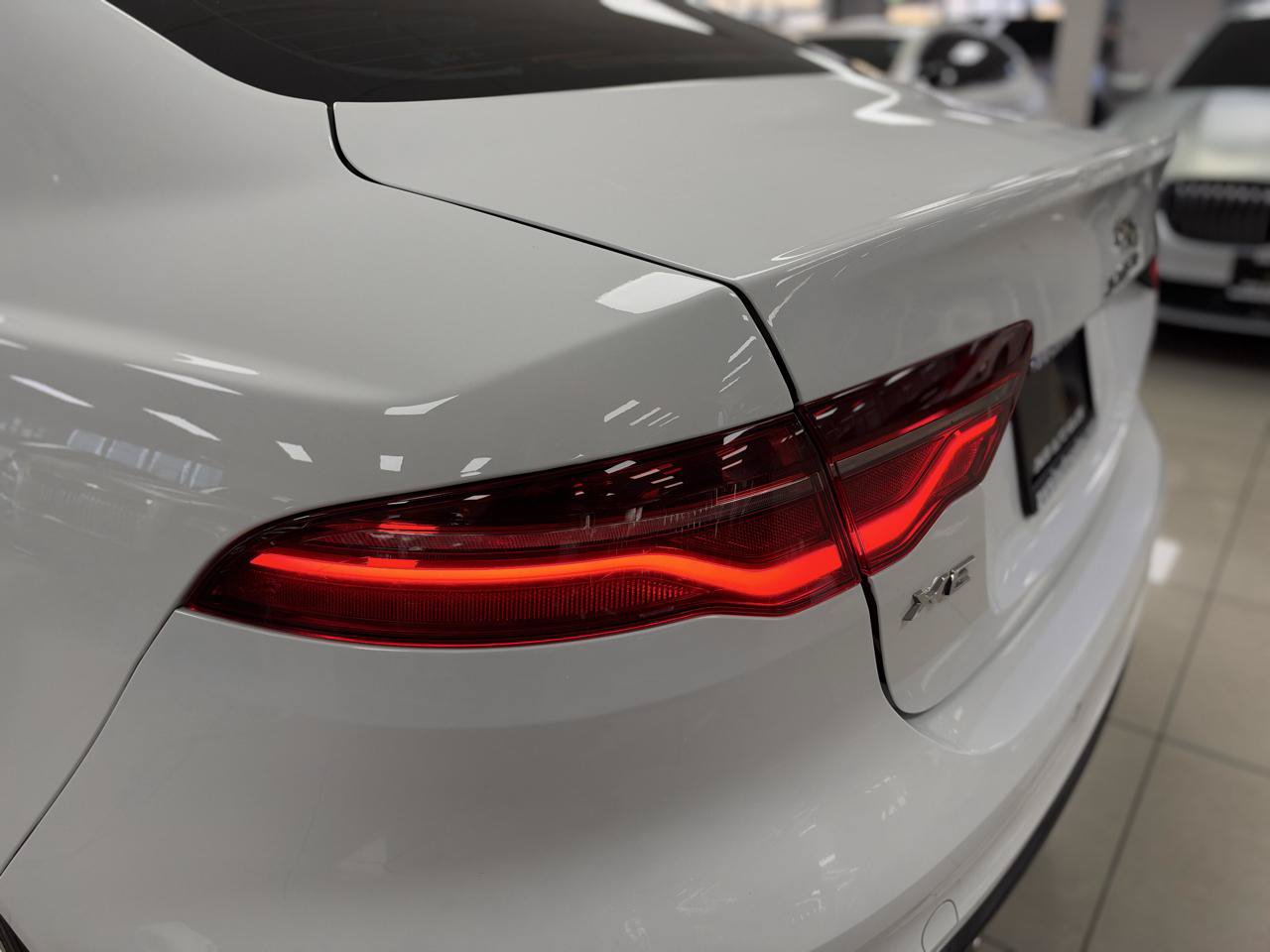 Used 2020 Jaguar XE S RWD image 29