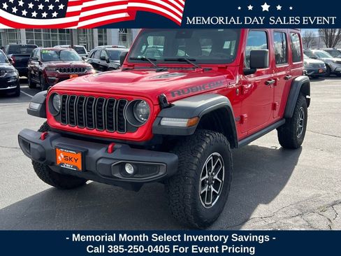 Used 2025 Jeep Wrangler Unlimited Rubicon AWD/4WD image 2