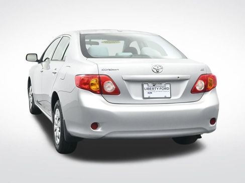 Used 2010 Toyota Corolla LE image 9