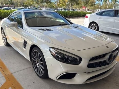 Used 2020 Mercedes-Benz SL 550 SL 550 image 2