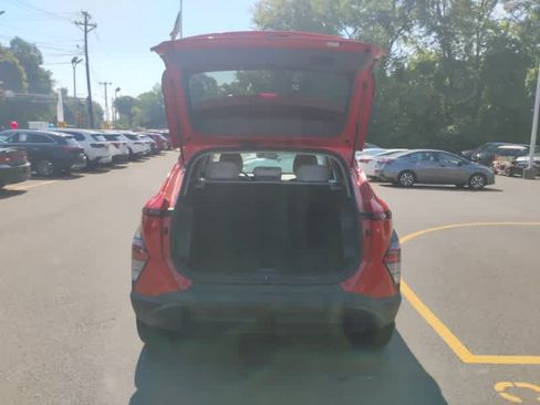 Used 2024 Hyundai Kona SEL AWD/4WD image 8