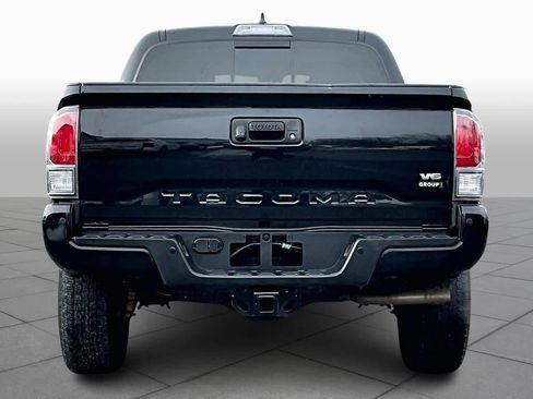 Certified 2021 Toyota Tacoma TRD Off-Road image 4