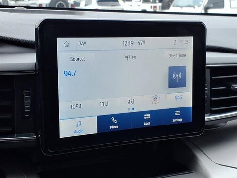 Used 2022 Ford Explorer XLT w/ Equipment Group 202A image 23