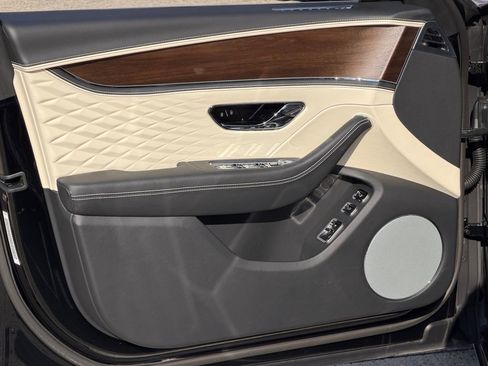 New 2026 Bentley Flying Spur Azure image 16