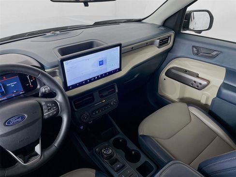 Used 2025 Ford Maverick Lariat w/ 4K Tow Package AWD/4WD image 27