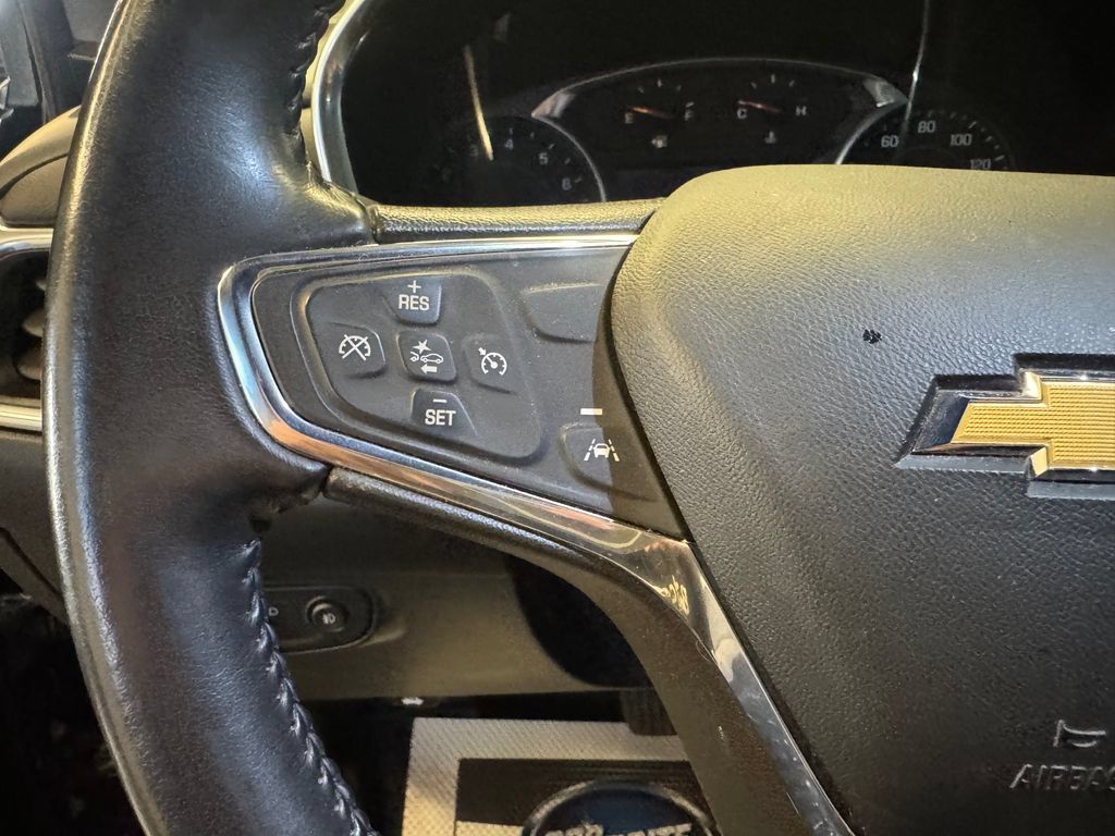 Used 2021 Chevrolet Equinox LT AWD/4WD image 12