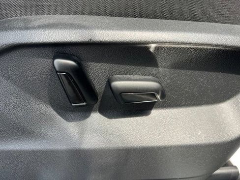 Used 2023 Volkswagen Tiguan SEL R-Line AWD/4WD image 39