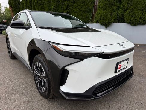 Certified 2024 Toyota bZ4X AWD w/ Weather Package image 2