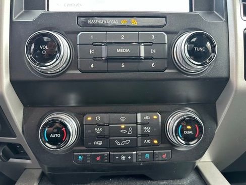 Certified 2020 Ford F150 Lariat w/ Equipment Group 502A Luxury image 20