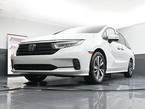Used 2023 Honda Odyssey Touring image 38