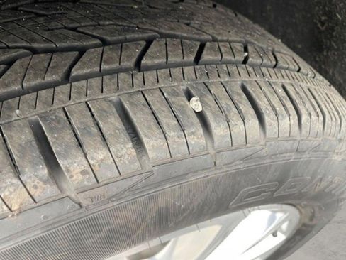 Used 2020 Buick Enclave Premium w/ Surround and Sites Package image 15