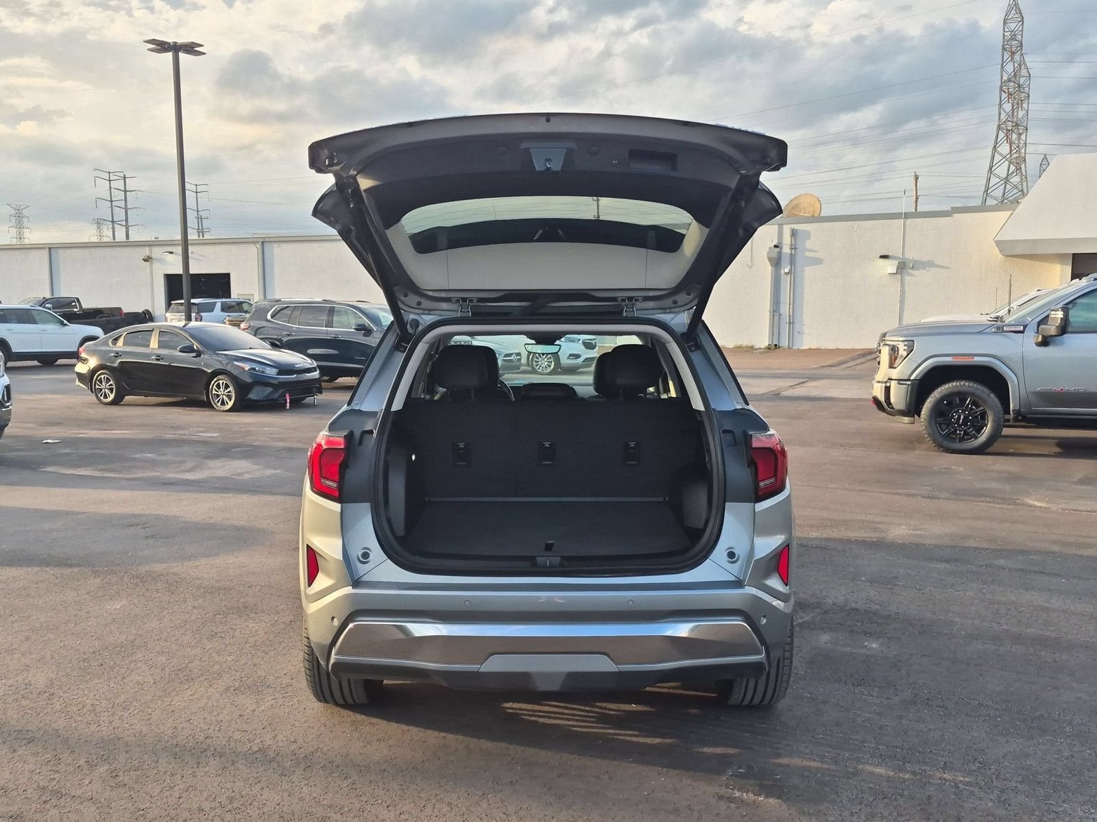 Used 2026 GMC Terrain Denali AWD/4WD image 4