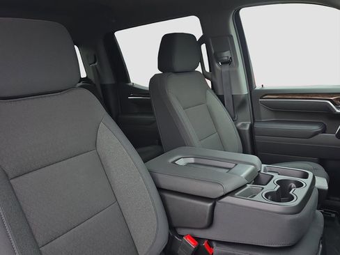 New 2026 GMC Sierra 1500 SLE w/ Preferred Package AWD/4WD image 19