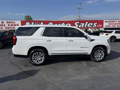 Used 2026 GMC Yukon Denali w/ Sun & Power Step Package AWD/4WD image 5