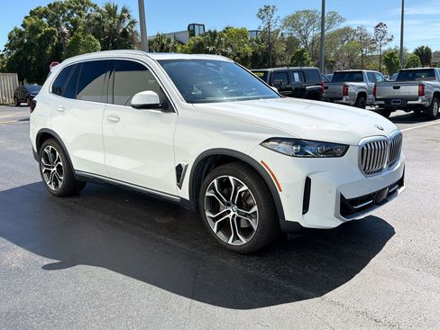 Used 2024 BMW X5 sDrive40i w/ Premium Package RWD image 7