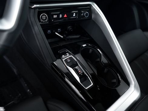 New 2025 Audi Q5 Premium Plus image 11