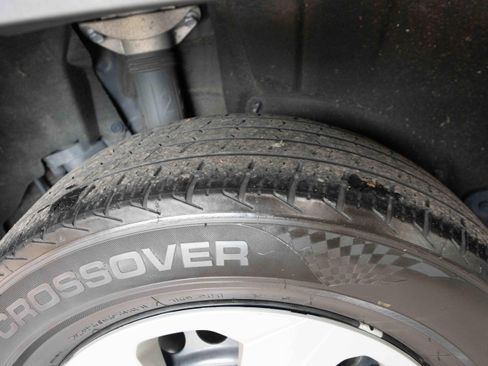 Used 2019 Toyota RAV4 LE w/ Carpet Mat Package FWD image 30