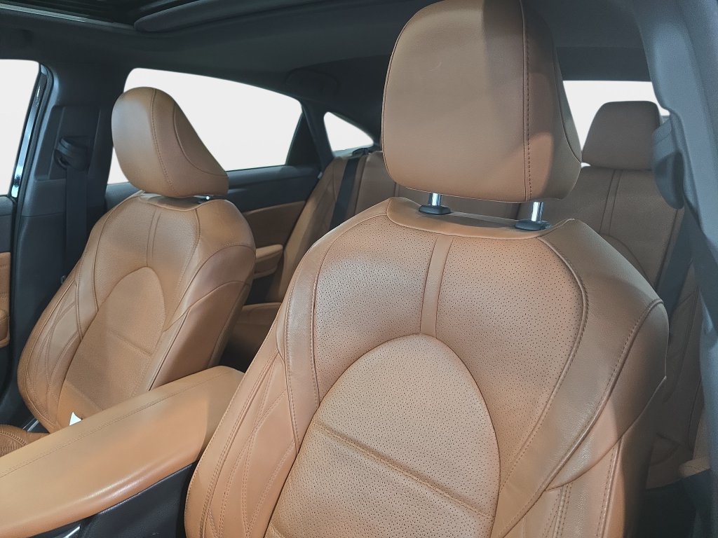 Used 2020 Toyota Avalon Limited w/ Advanced Safety Package FWD image 21