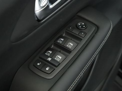 New 2026 Chrysler Pacifica Select FWD image 8