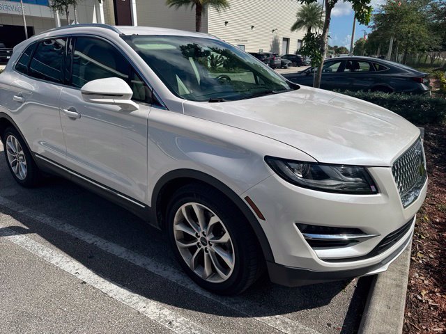 Used 2019 Lincoln MKC Select w/ Select Plus Package FWD image 12