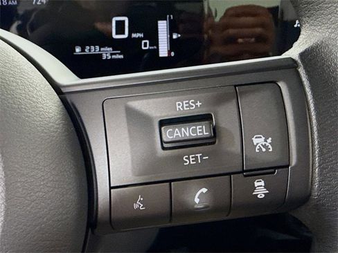 Certified 2025 Nissan Kicks SV image 13