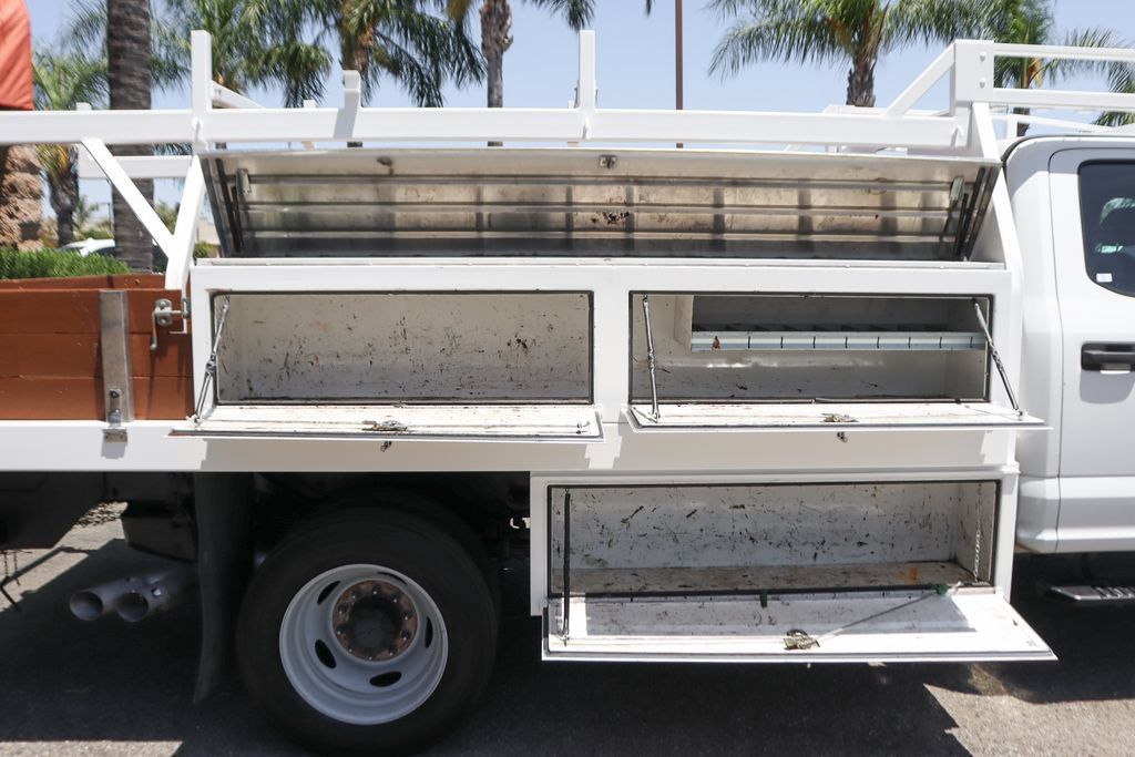 Used 2019 Ford F550 2WD Crew Cab Super Duty image 11