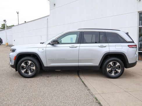 Used 2024 Jeep Grand Cherokee Limited 4xe AWD/4WD image 2
