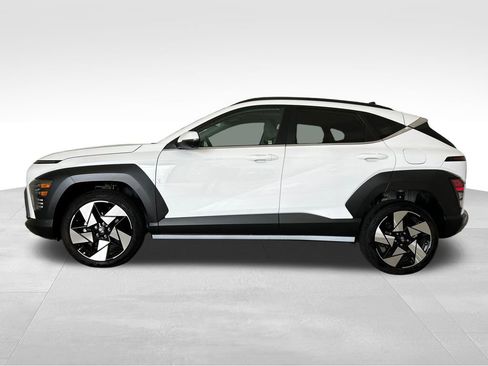 Used 2024 Hyundai Kona Limited AWD/4WD image 2