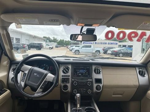 Used 2015 Ford Expedition Limited w/ Equipment Group 301A RWD image 11