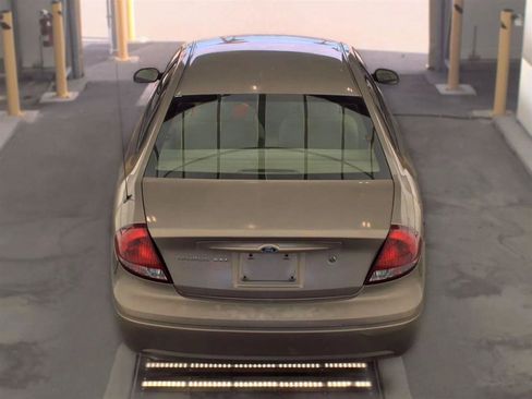 Used 2006 Ford Taurus SEL FWD image 6