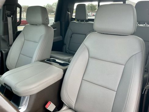 Used 2025 GMC Sierra 1500 SLT w/ SLT Premium Plus Package image 43