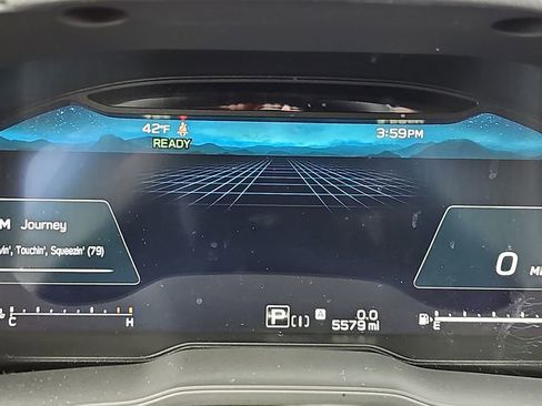 Used 2025 Subaru Forester Limited image 22