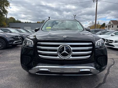 New 2026 Mercedes-Benz GLS 450 4MATIC image 2