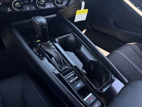 Used 2025 Honda Accord Sport image 19