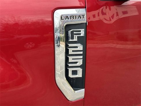 Used 2021 Ford F250 Lariat w/ Lariat Value Package image 8