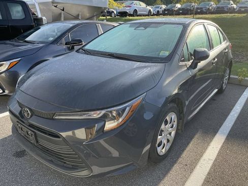 Used 2024 Toyota Corolla LE FWD image 2