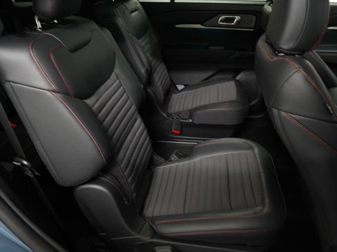 New 2026 Ford Explorer ST-Line w/ ST-Line Street Pack AWD/4WD image 30