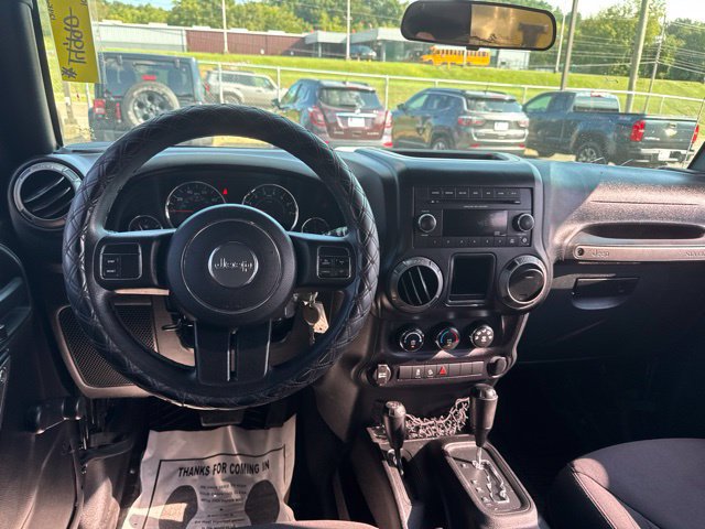 Used 2015 Jeep Wrangler Unlimited Sport AWD/4WD image 12