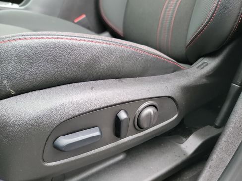 Used 2024 Chevrolet Equinox RS image 12