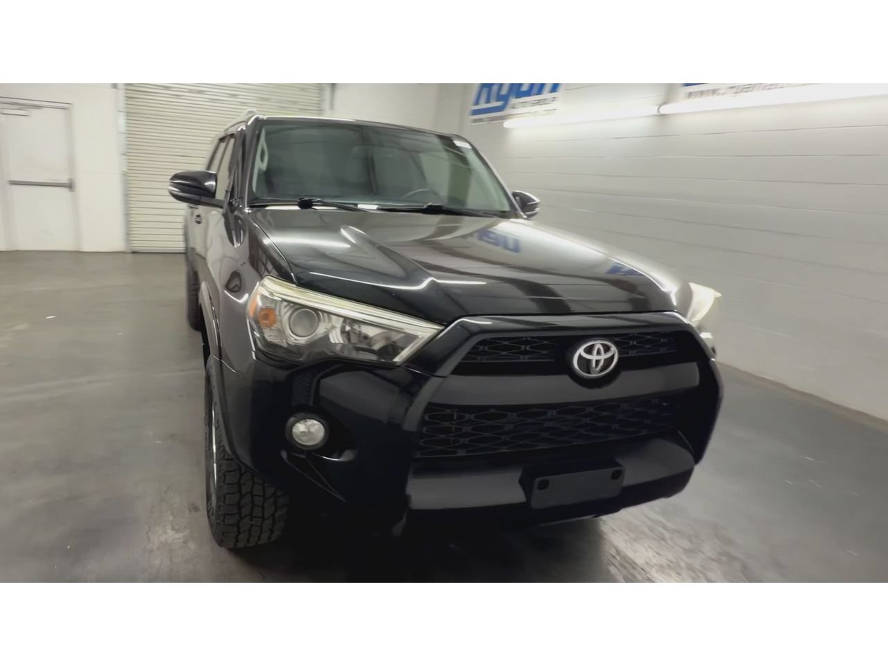 Used 2015 Toyota 4Runner SR5 Premium RWD image 3
