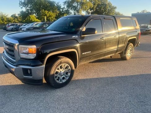 Used 2014 GMC Sierra 1500 SLE w/ SLE Value Package AWD/4WD image 2