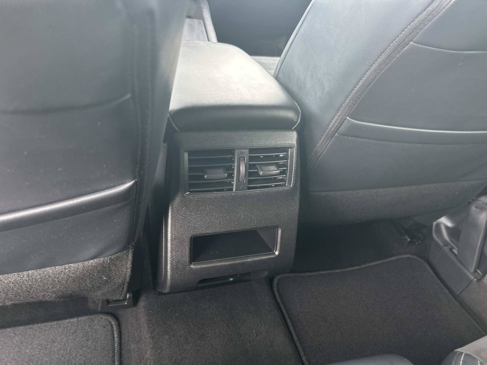 Used 2024 Mitsubishi Outlander SE FWD image 25