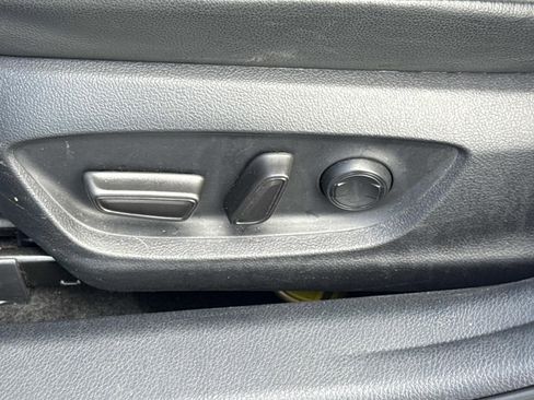 Used 2024 Toyota Camry SE image 23