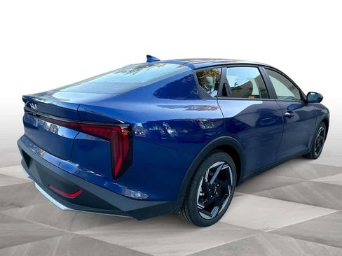 New 2026 Kia K4 EX image 8