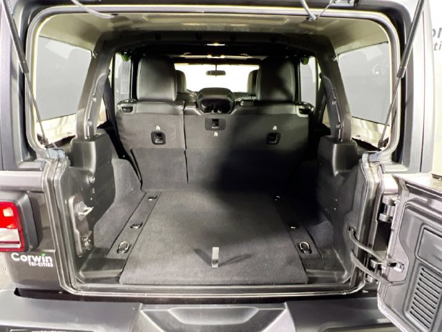 Used 2021 Jeep Wrangler Unlimited Sahara AWD/4WD image 17