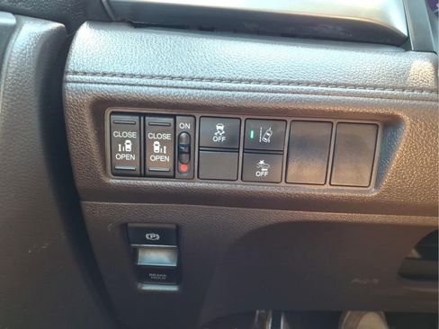 Used 2020 Honda Odyssey EX image 25
