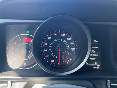 Used 2022 Hyundai Elantra SE w/ Preferred Accessory Package FWD image 19