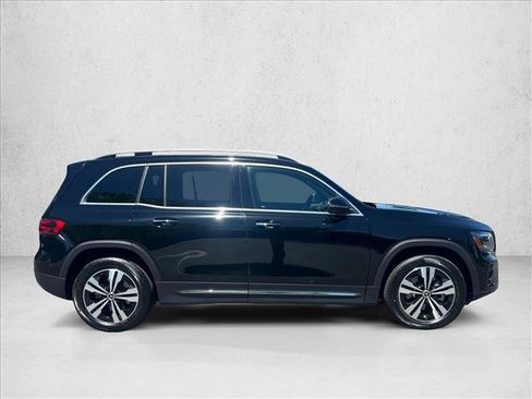 Certified 2026 Mercedes-Benz GLB 250 4MATIC image 4