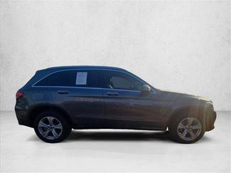 Used 2018 Mercedes-Benz GLC 300 4MATIC video 4